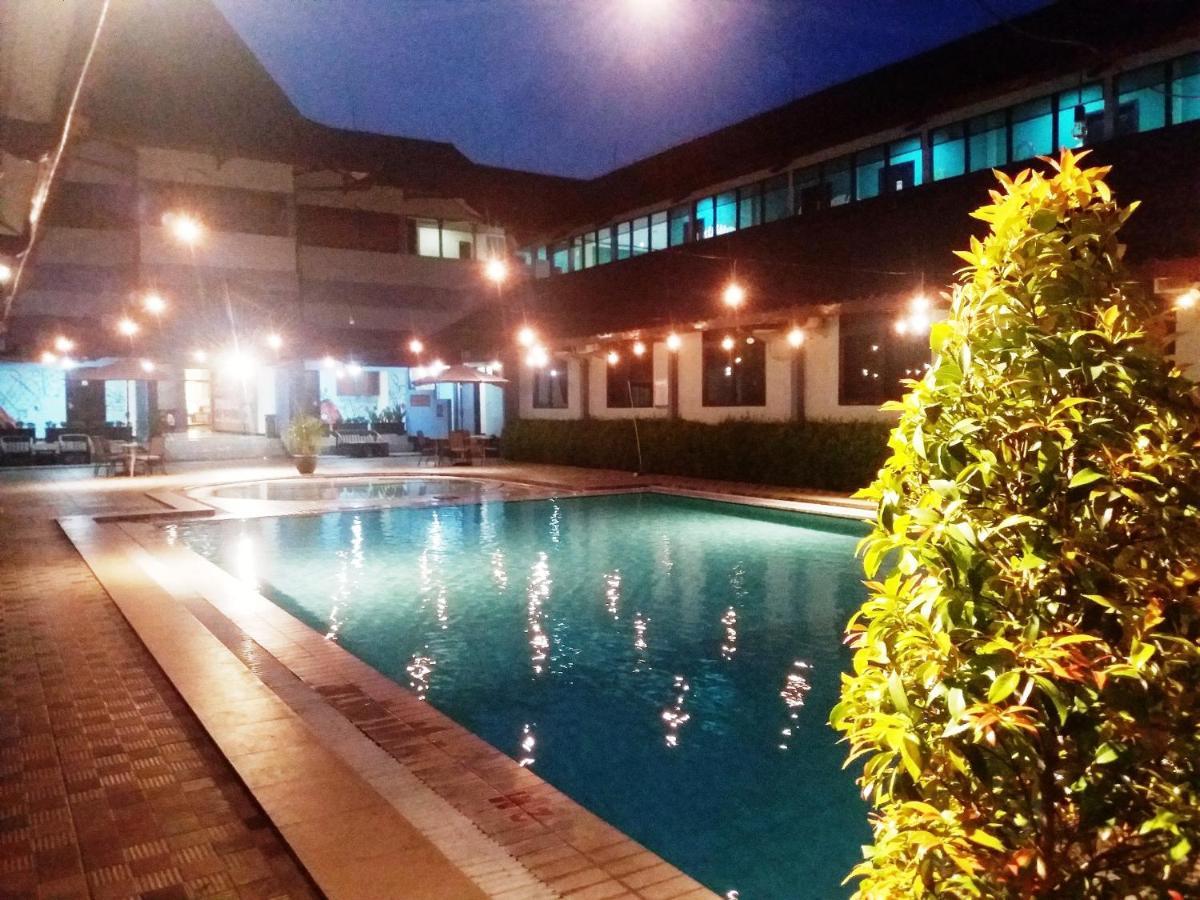 Hotel Sofia Juanda Surabaya Sidoarjo Extérieur photo